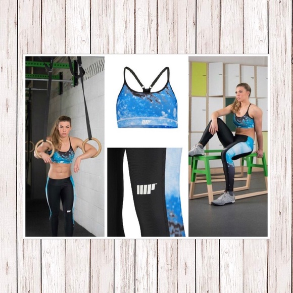 🎩 HOST PICK 🎩 WOMEN'S POWER BRA SIZES S/MED - Picture 3 of 4